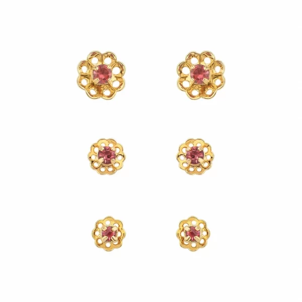 Brincos em trio com formato de flor e strass rosa