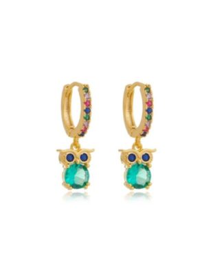 Brinco de argolinha com pingente de coruja colorida banhado a ouro 18k