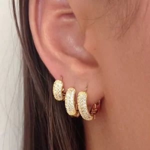 Kit de brincos de argolas cravejadas em zircônia banhada a ouro 18k