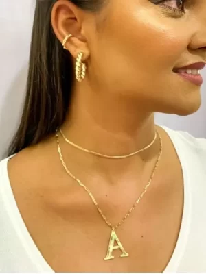 Colar de Letra Lisa com Corrente Elos Finos Banhado a Ouro 18k
