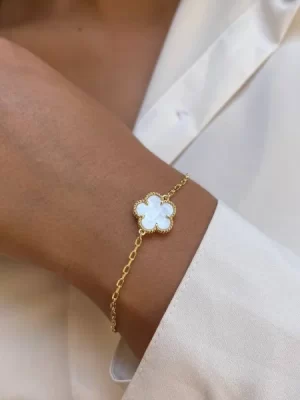 Pulseira Trevo 5 Pétalas Madrepérola Banhada a Ouro 18K